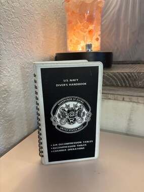G: U.S. Navy Diver's Handbook Air Decompression and Recompression Chamber Tables